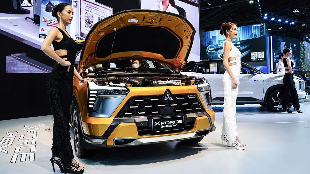 iPhone Maker Reveals Plan to Produce Mitsubishi Electric Vehicles