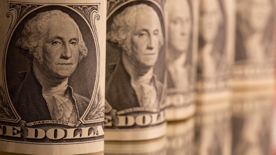 Dollar Inches Up Against Dong – International Edition