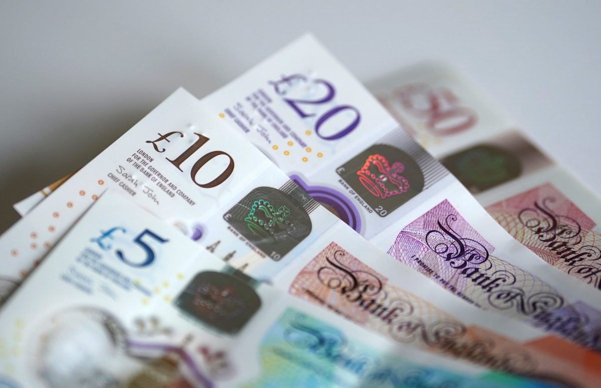 Best Alternatives to Student Bank Accounts for New Graduates